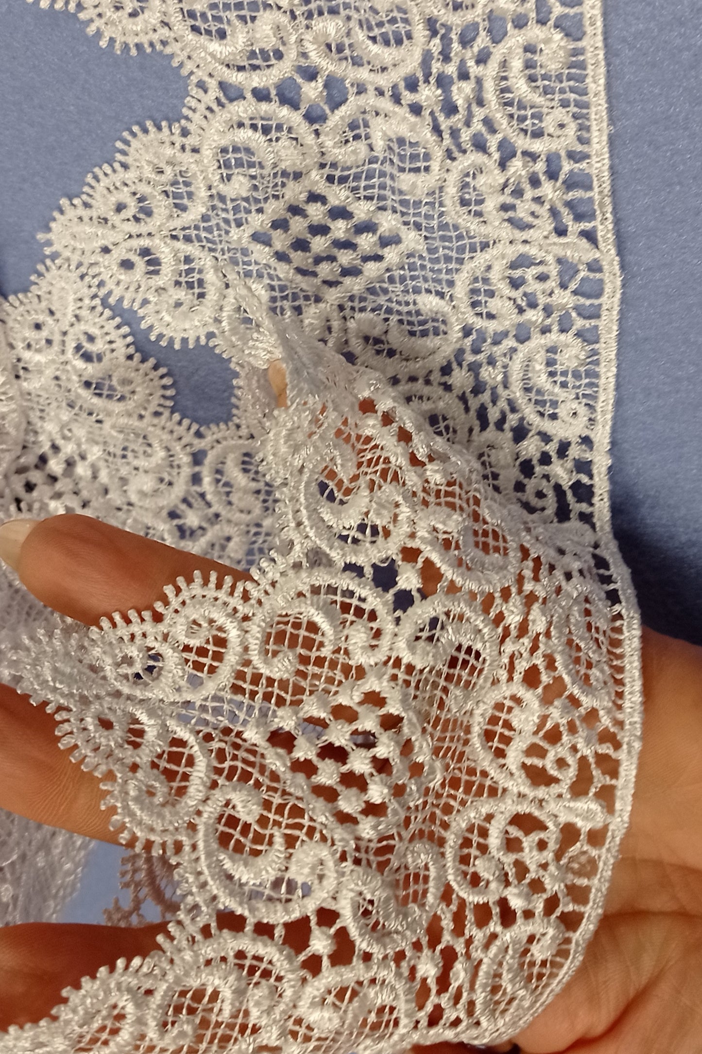 Pizzo macramè raffinato ed elegante 10 cm di altezza